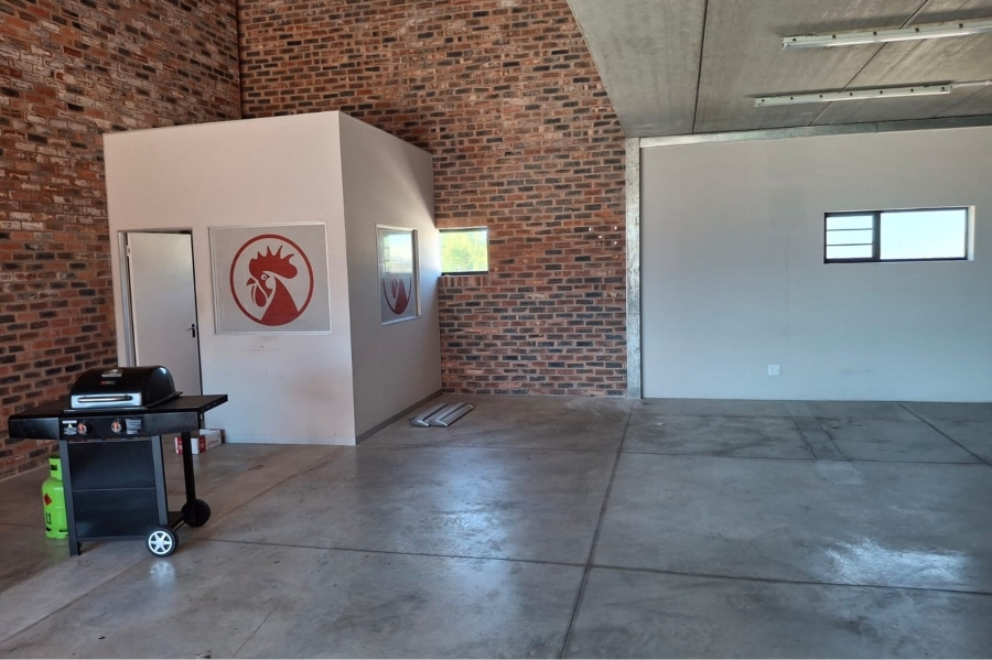 To Let commercial Property for Rent in Sherwood Eastern Cape